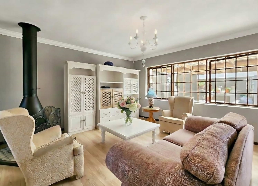 3 Bedroom Property for Sale in Waves Edge Western Cape